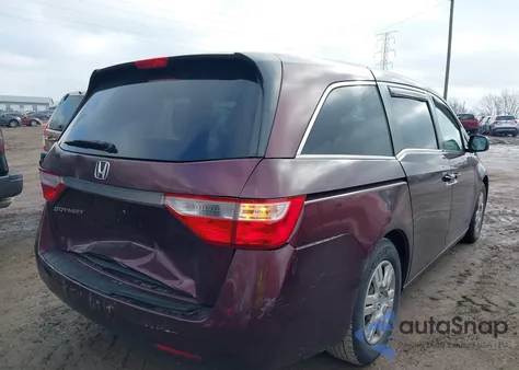 2013 Honda Odyssey Lx z USA, uszkodzony, nr VIN 5FNRL5H24DB058413
